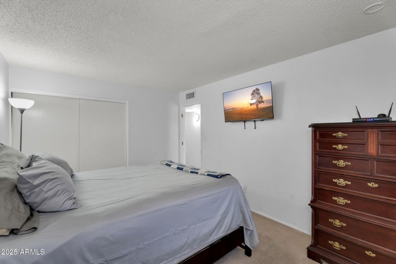17-web-or-mls-Dobson-14