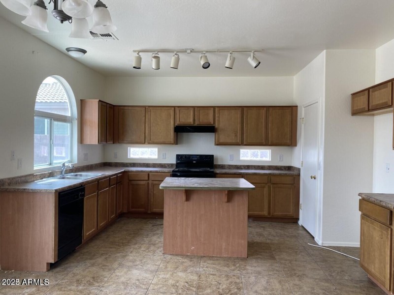 20220816223651924648000000-o