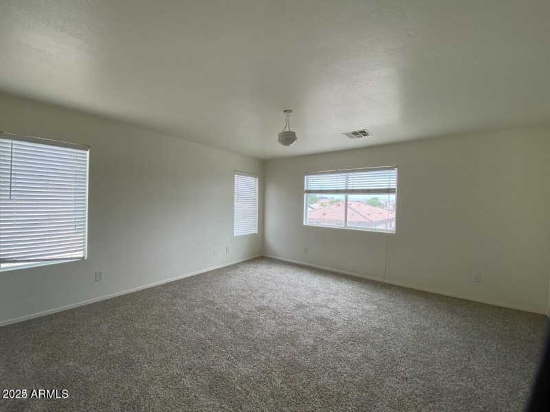 20220816223654278229000000-o