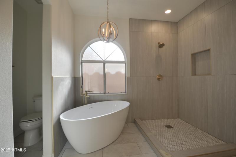Master bath2
