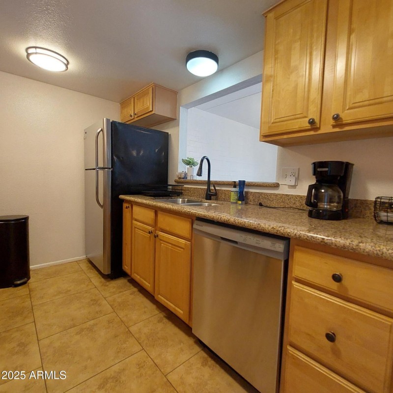 240SOldLitchfieldRdPics14