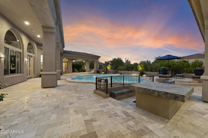 Resort-Style Yard