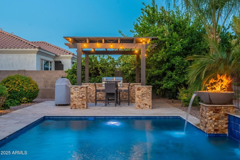 124-web-or-mls-Quintero-Twilight-18