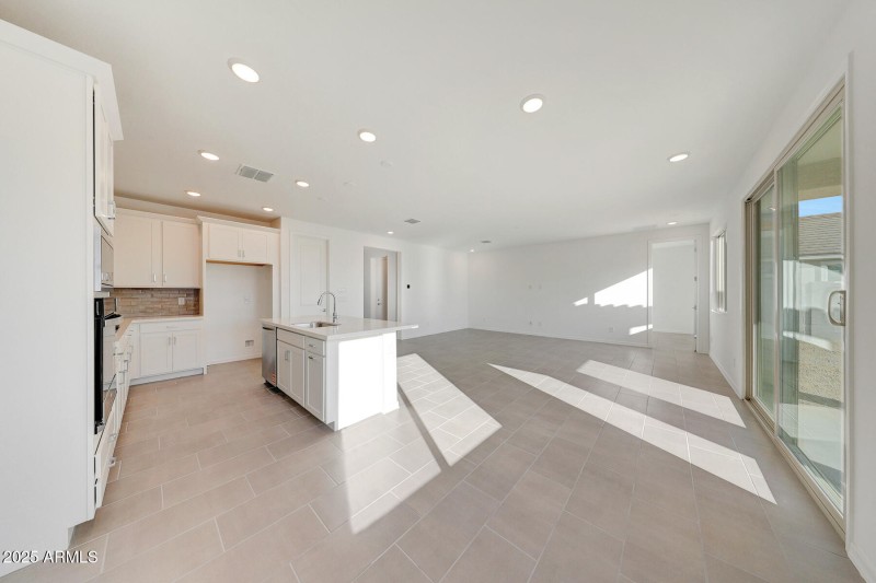 PHX_TylerRanch_Lot 2075_Lagoon_3864_Dini