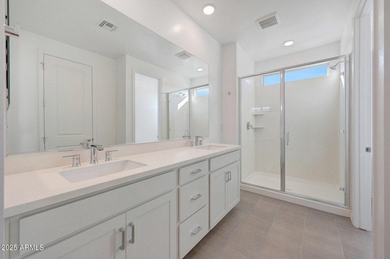 PHX_TylerRanch_Lot 2075_Lagoon_3864_Owne