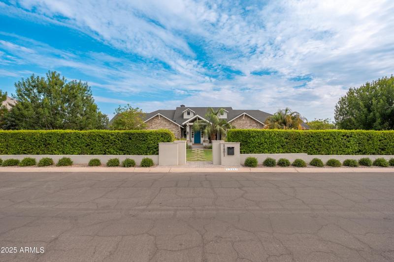 5401 E Calle Del Medio - 01