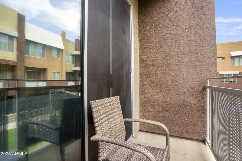 27-web-or-mls-6605-n-93rd-ave-1087