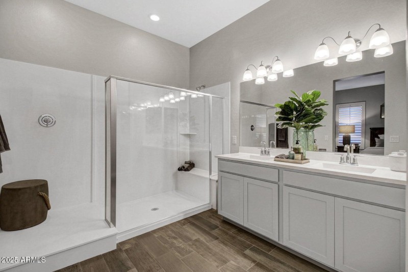 20200827210802805178000000-o