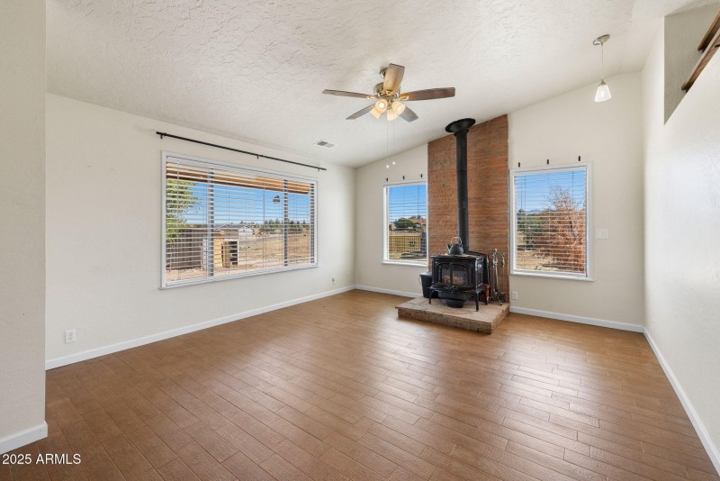 2-Living Room_4