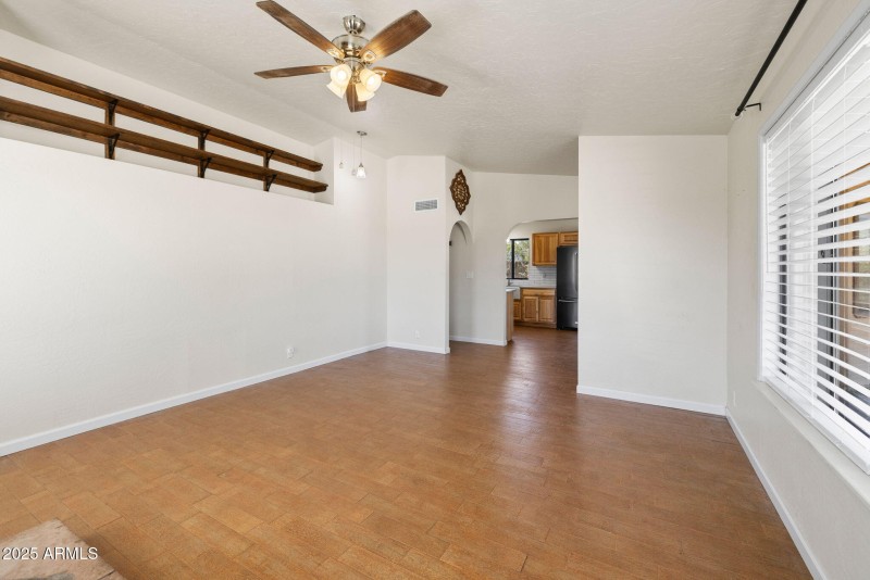 4-Living Room_2