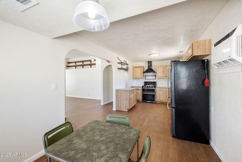 9-Dining Room to Kitchen