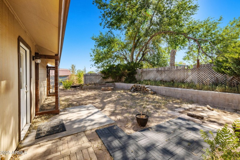 16-Backyard