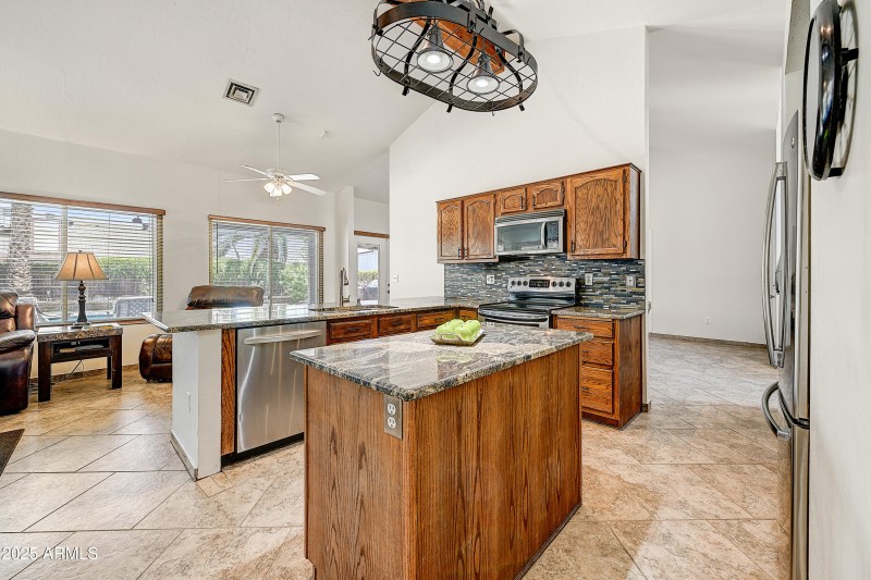 14-Kitchen