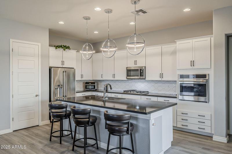 16-web-or-mls-Smoketree-16