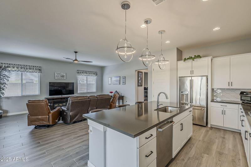 19-web-or-mls-Smoketree-19