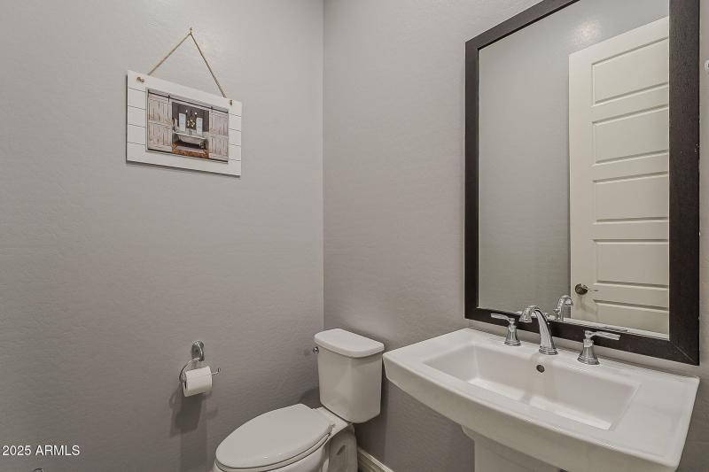 44-web-or-mls-Smoketree-44