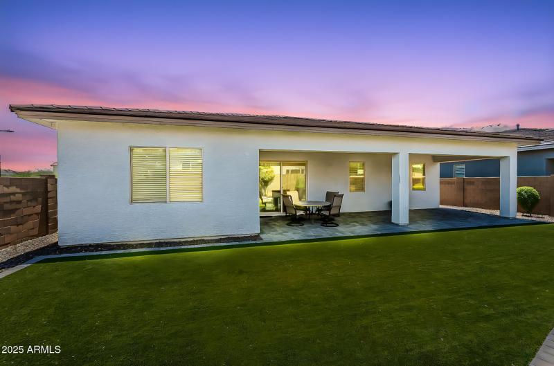 54-web-or-mls-Smoketree-54 - Day To Dusk