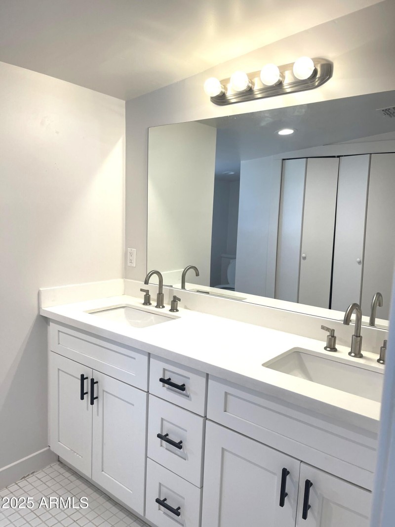 20250714_222442723_iOS