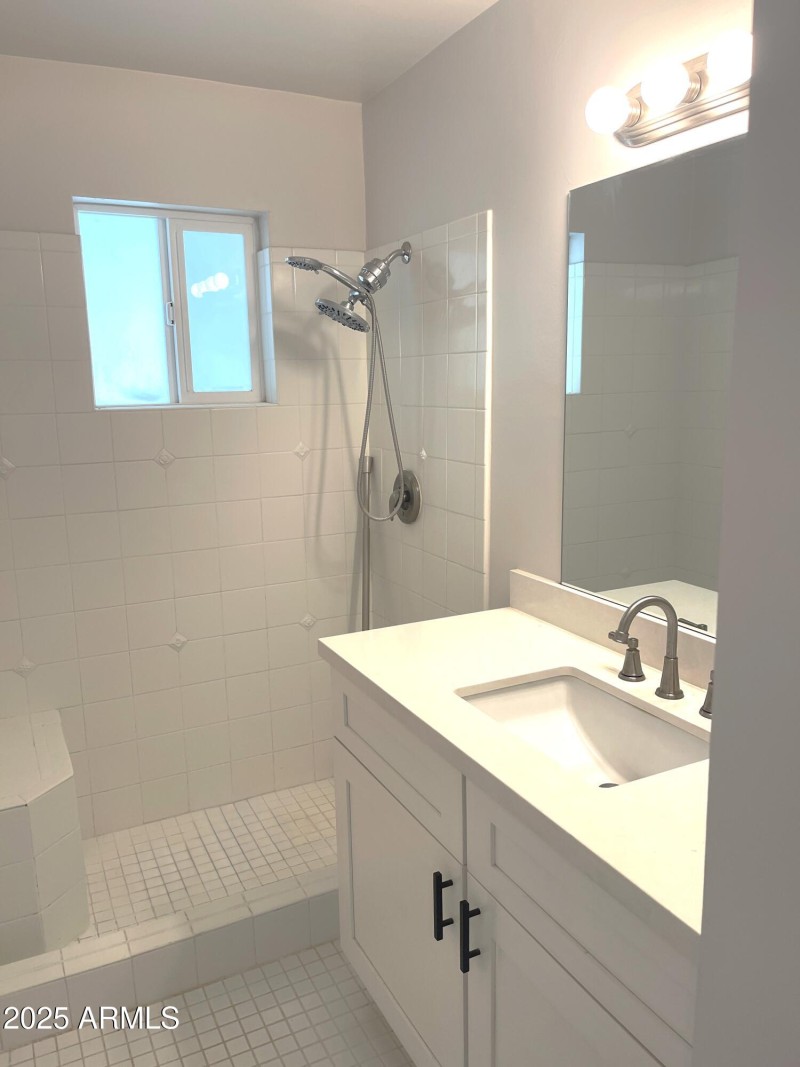 20250714_222509752_iOS