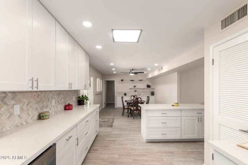 14 - Raintree 9713