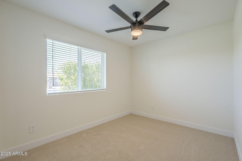27-web-or-mls-Linda-27