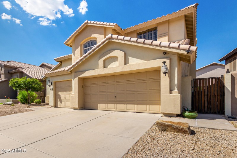Ahwatukee Home with 3-Car Garage