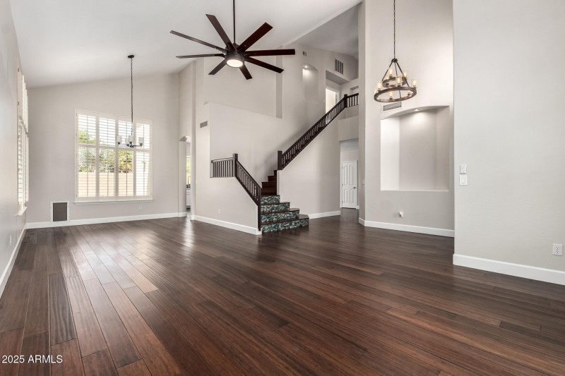 Spacious Ahwatukee Great Room
