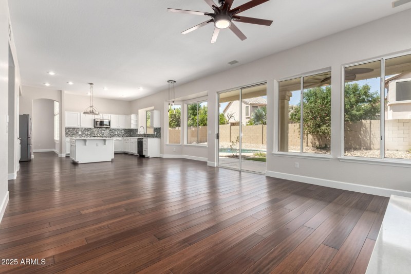 Open Concept Living in 85048