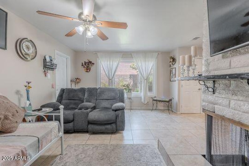 Relaxing Family Room Views