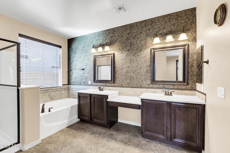 3443 S California St-16