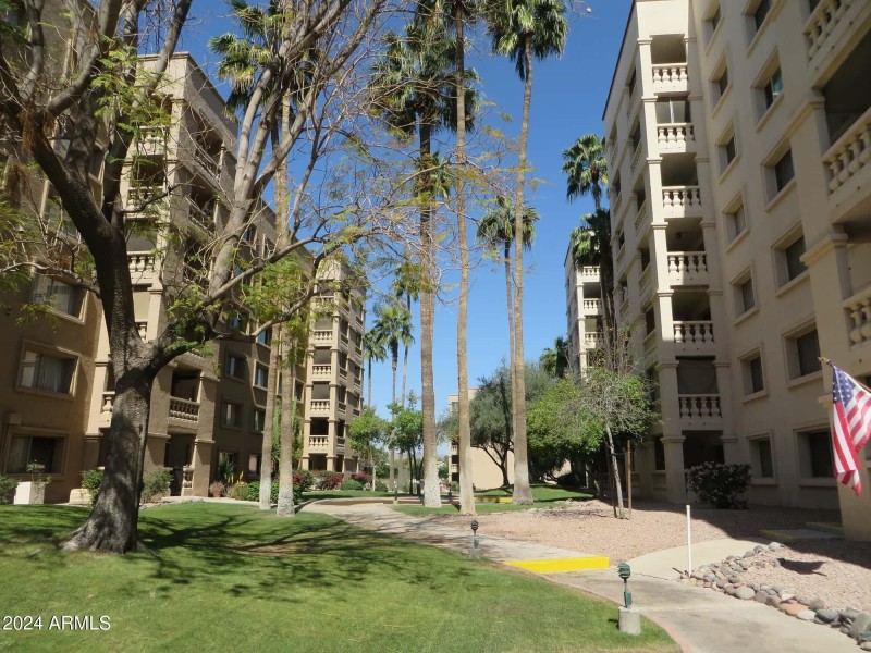 Scottsdale-Shadows-Condos-004