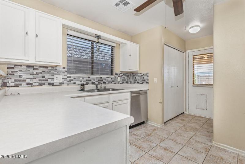 4 Kitchen