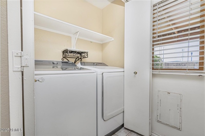 6 Laundry Room