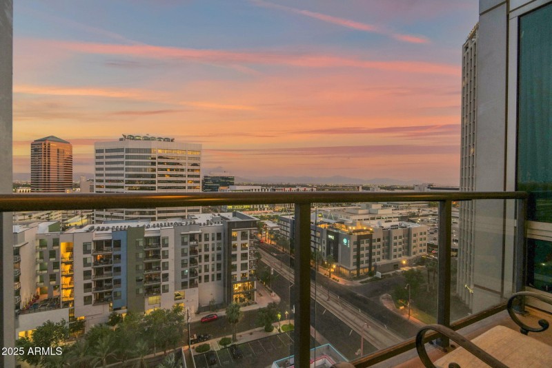 1101 Balcony View