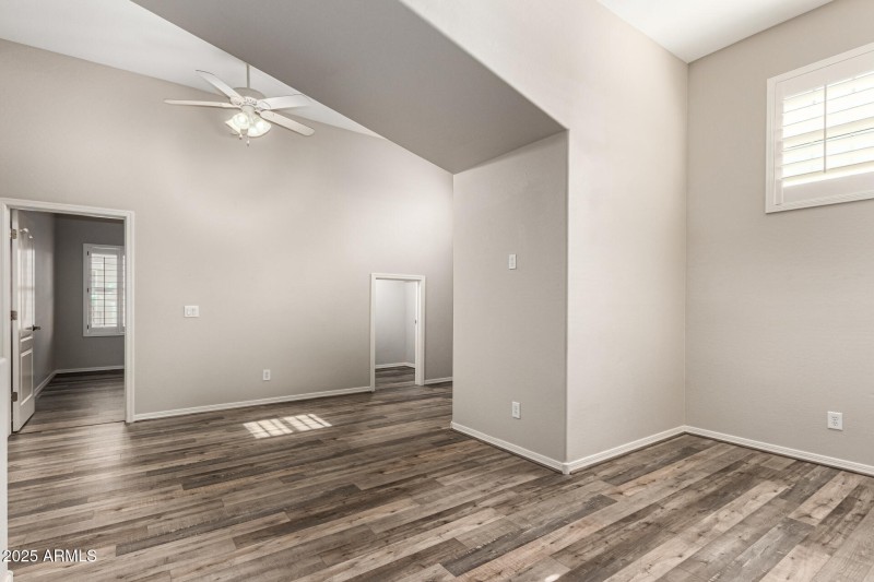 Upstairs loft 3