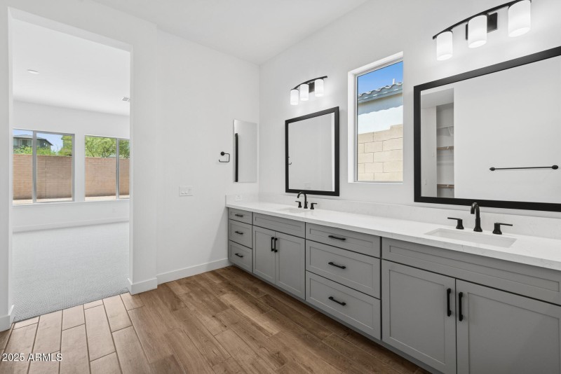 Homesite402-012
