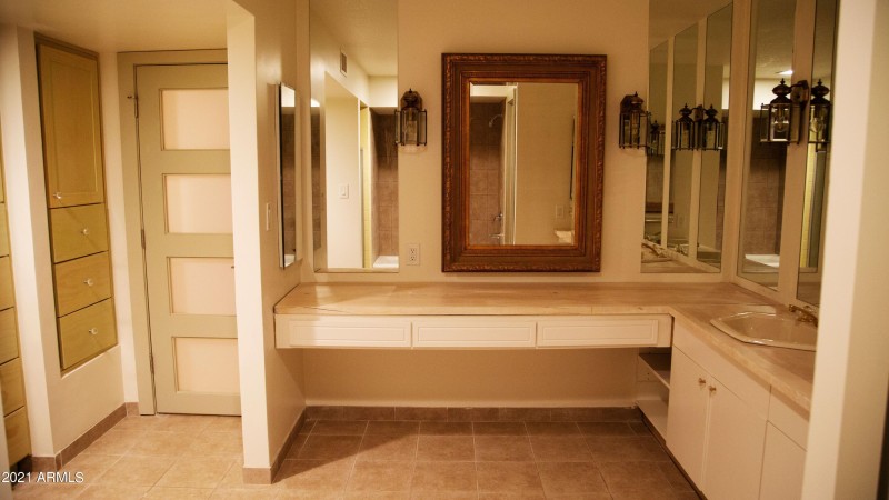 Downstairs Main Bathroom 1