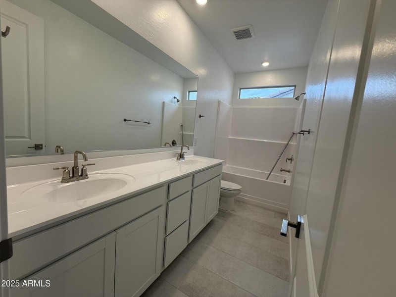 Secondary Bath