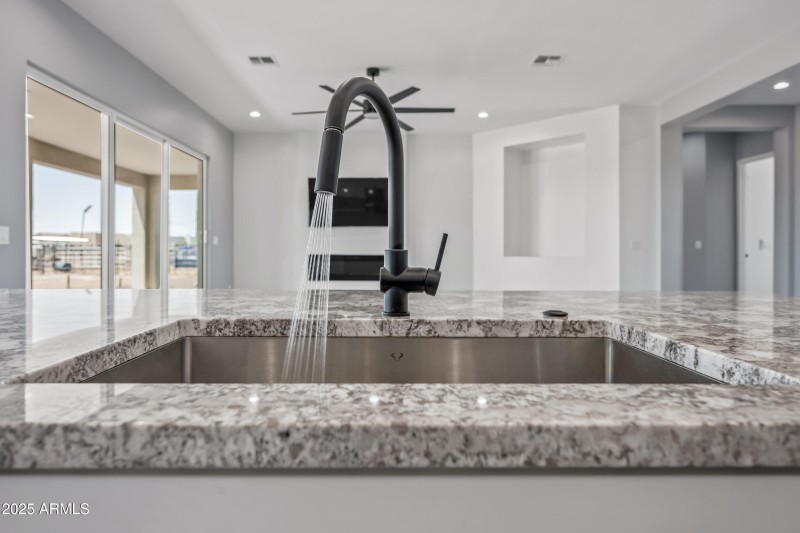 33-29108N205A-ocupix-OSEQ