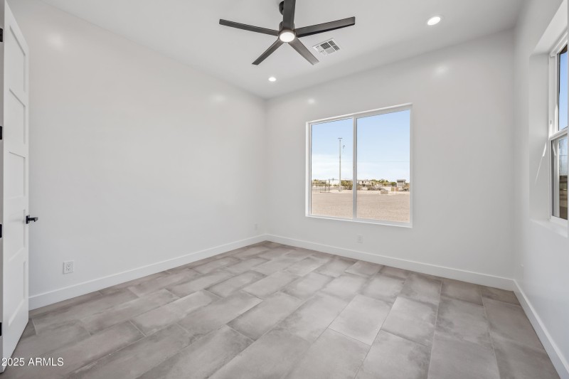 67-29108N205A-ocupix-OSEQ