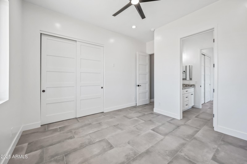 77-29108N205A-ocupix-OSEQ