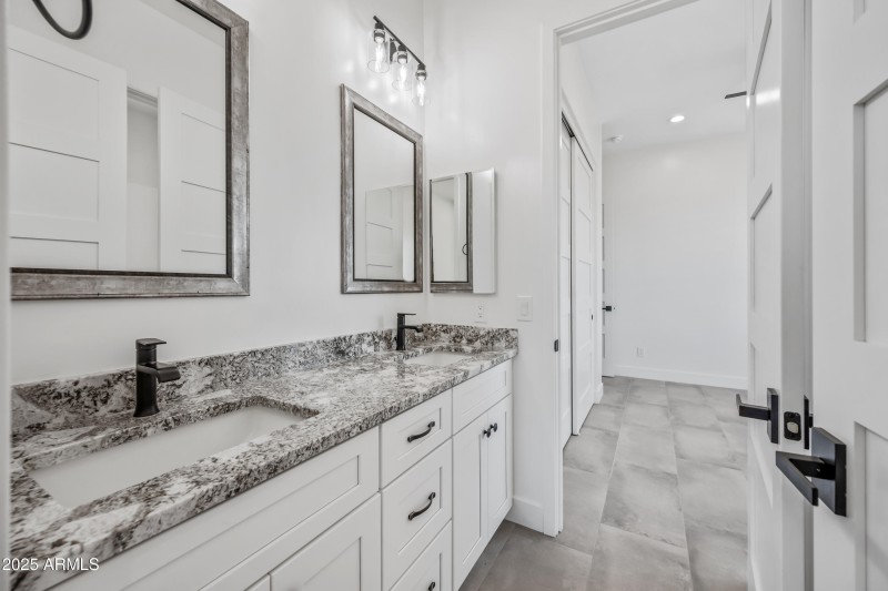 78-29108N205A-ocupix-OSEQ