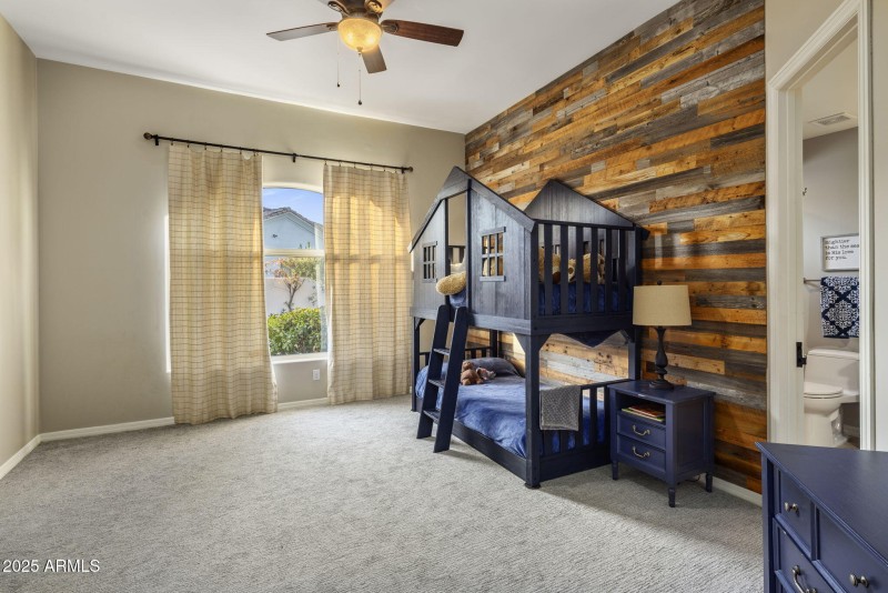 Main House Bedroom #3 ensuite