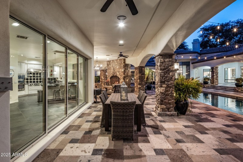 Resort Style Centerpiece Courtyard area