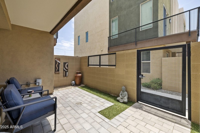 820 N 8th Ave 22 Phoenix - Courtyard 1