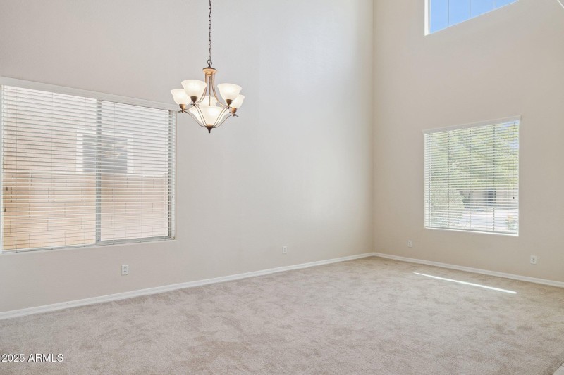 7-web-or-mls-3452-w-florimond-rd