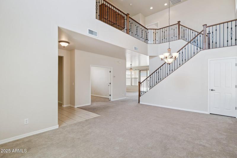 6-web-or-mls-3452-w-florimond-rd