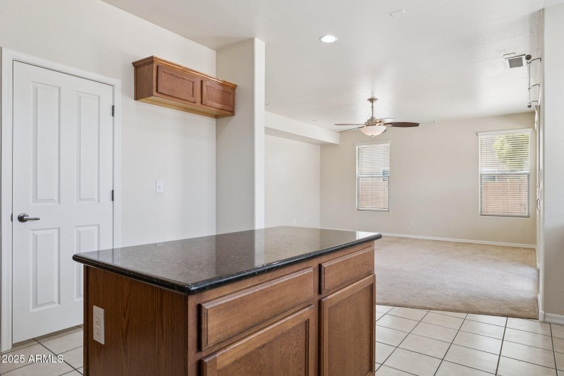 16-web-or-mls-3452-w-florimond-rd