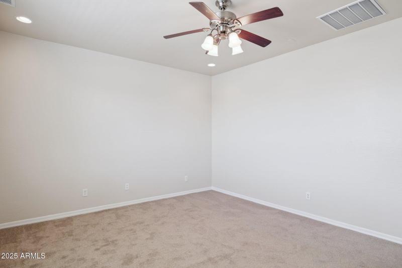 22-web-or-mls-3452-w-florimond-rd