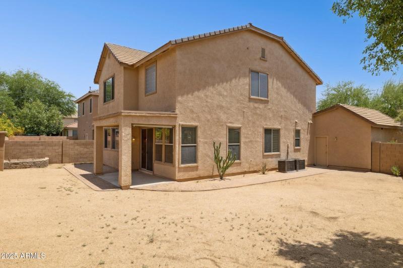 37-web-or-mls-3452-w-florimond-rd